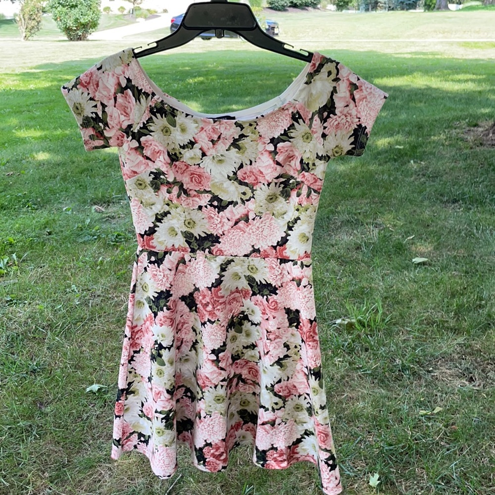 Forever 21 Floral dress